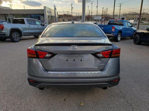 2021 Nissan Altima SR Intelligent AWD