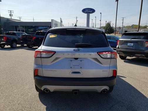 2022 Ford Escape Titanium