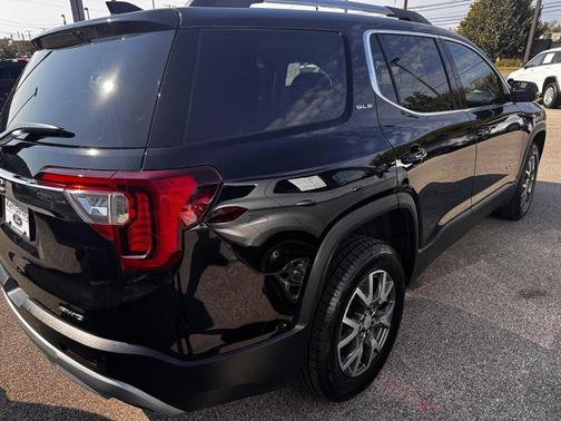 2022 GMC Acadia AWD SLE
