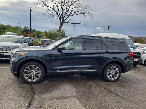 2022 Ford Explorer XLT