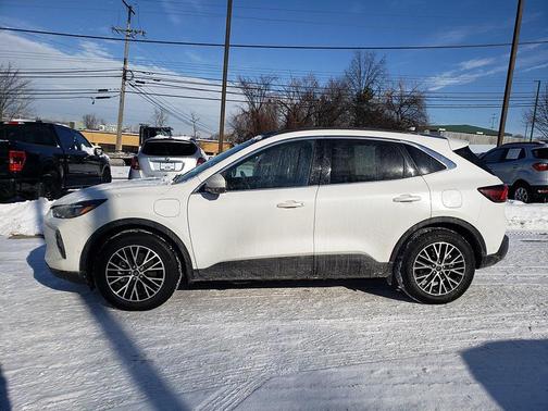 2024 Ford Escape PHEV Base