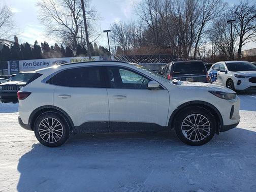 2024 Ford Escape PHEV Base