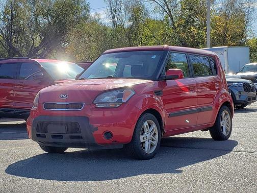 2010 Kia Soul +