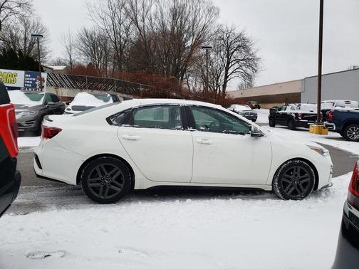 2020 Kia Forte GT-Line