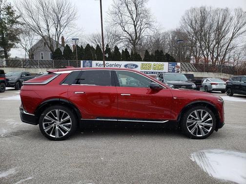 2024 Cadillac LYRIQ Luxury