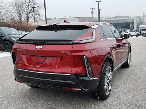 2024 Cadillac LYRIQ Luxury