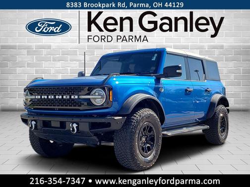 VELOCITY BLUE METALLIC 2024 Ford Bronco Wildtrak