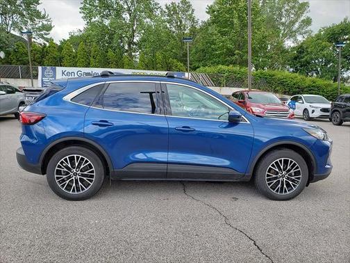 2023 Ford Escape PHEV SE