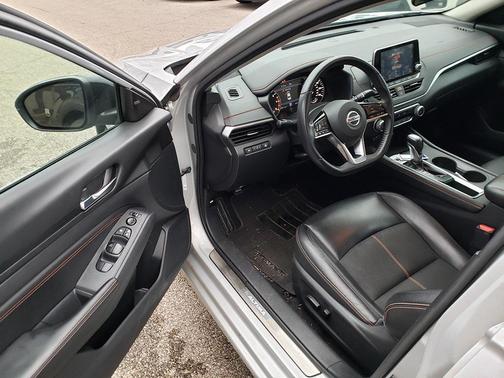 2020 Nissan Altima SR FWD