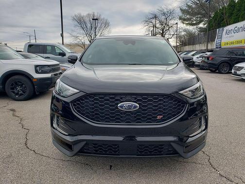 Agate Black Metallic 2023 Ford Edge ST