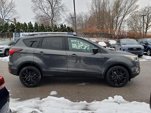 2019 Ford Escape SE