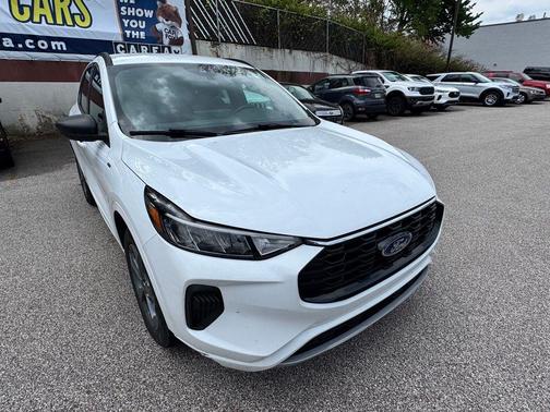OXFORD WHITE 2023 Ford Escape ST-Line