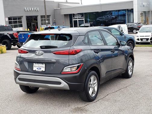 2023 Hyundai KONA SE