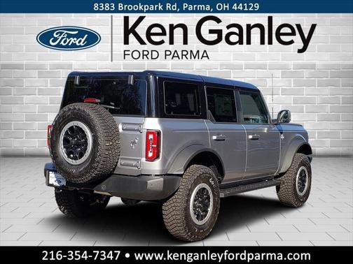 2024 Ford Bronco Outer Banks