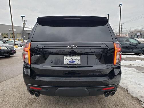 2023 Chevrolet Tahoe 4WD RST