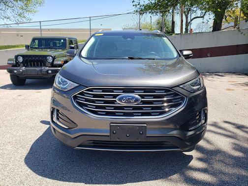 MAGNETIC METALLIC 2019 Ford Edge SEL
