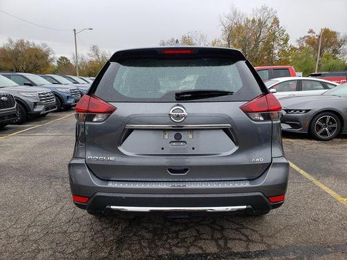 2020 Nissan Rogue S