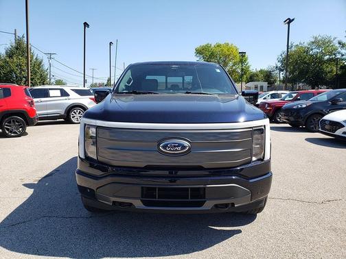 2022 Ford F-150 Lightning LARIAT