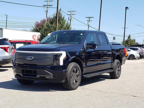 2022 Ford F-150 Lightning LARIAT