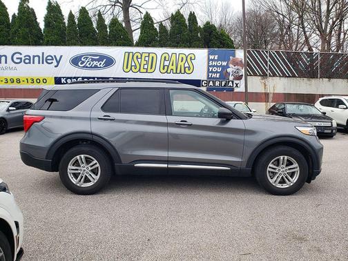 CARBONIZED GRAY METALLIC 2024 Ford Explorer XLT