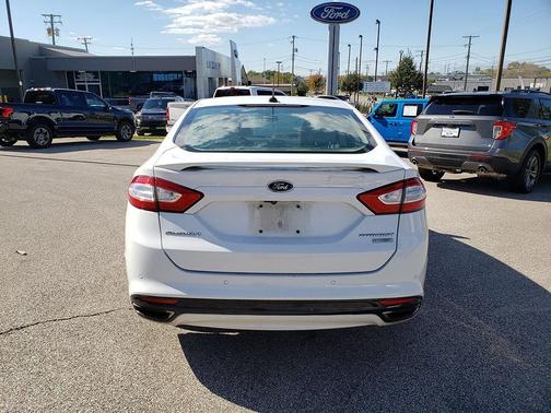 2016 Ford Fusion Titanium