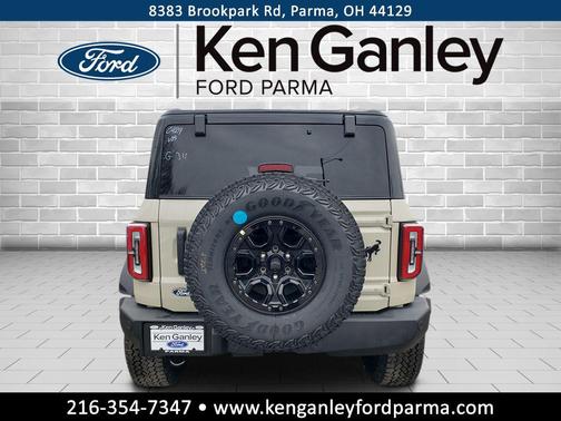 DESERT SAND 2026 Ford Bronco Outer Banks