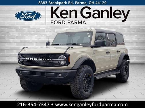 DESERT SAND 2026 Ford Bronco Outer Banks