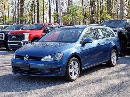 2015 Volkswagen Golf SportWagen TDI S 4-Door