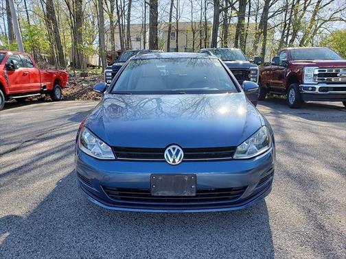 2015 Volkswagen Golf SportWagen TDI S 4-Door