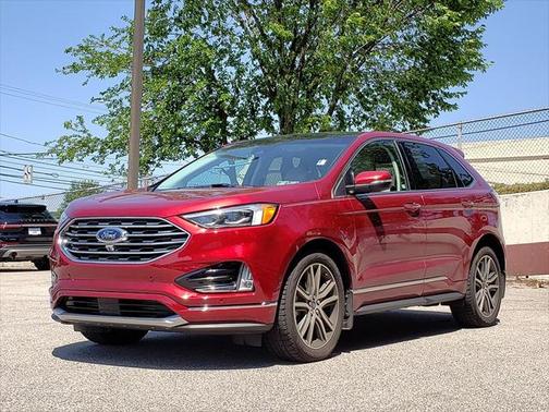 2019 Ford Edge Titanium