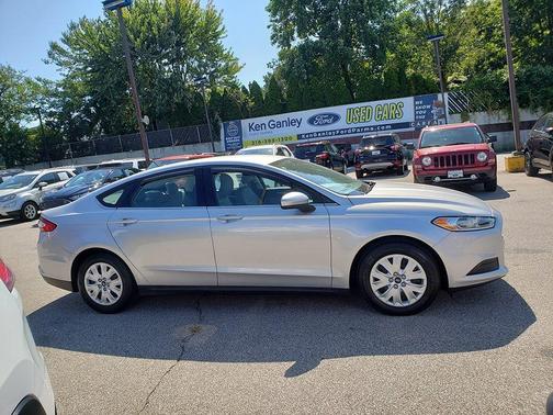 2014 Ford Fusion S