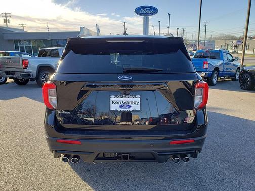 2022 Ford Explorer ST