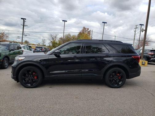 2022 Ford Explorer ST