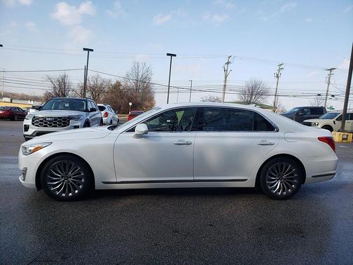 2019 Genesis G90 Premium
