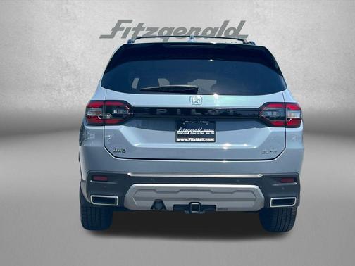 Gray 2023 Honda Pilot AWD Elite