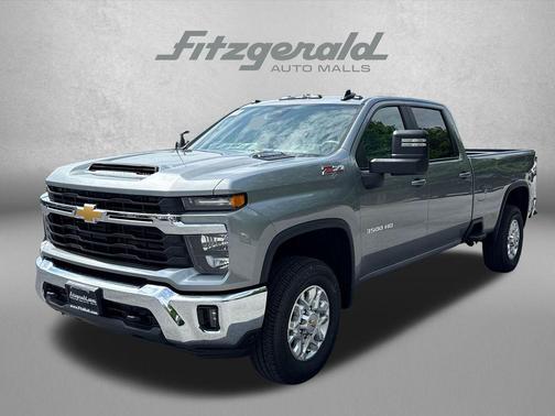 Sterling Gray Metallic 2026 Chevrolet Silverado 3500 LT