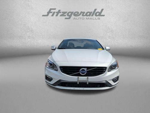Crystal White Pearl 2016 Volvo S60 T6 Drive-E R-Design