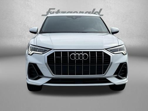 Glacier White Metallic 2025 Audi Q3 Premium 45 TFSI S line quattro Tiptronic
