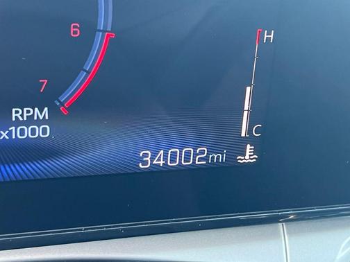 Sterling Gray Metallic 2025 Chevrolet Trax LT
