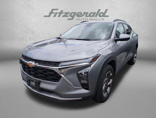 Sterling Gray Metallic 2025 Chevrolet Trax LT