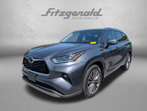 Magnetic Gray Metallic 2020 Toyota Highlander Platinum