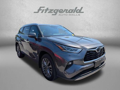 Magnetic Gray Metallic 2020 Toyota Highlander Platinum