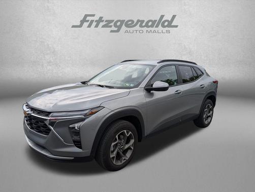 Sterling Gray Metallic 2025 Chevrolet Trax LT