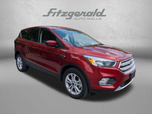 RUBY RED METALLIC TINTED CC 2019 Ford Escape SE