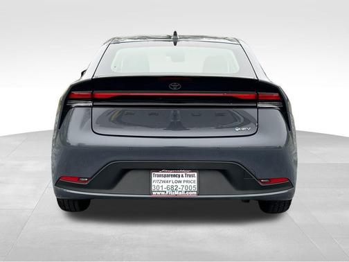 2025 Toyota Prius LE