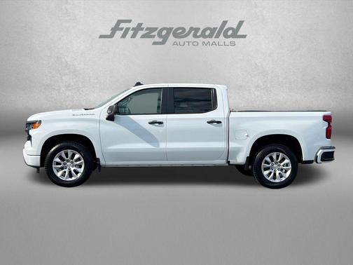 Summit White 2026 Chevrolet Silverado 1500 Custom