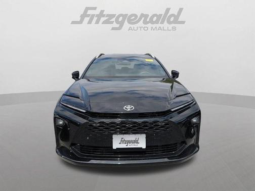 Black 2025 Toyota Crown Signia Limited