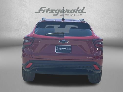 Apex Red 2026 Chevrolet Trax FWD 2RS