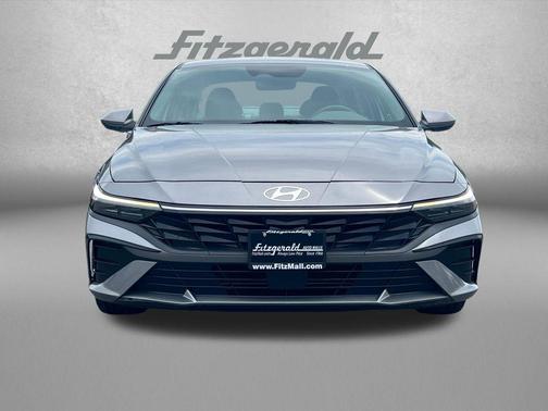 Fluid Metal 2025 Hyundai ELANTRA SEL