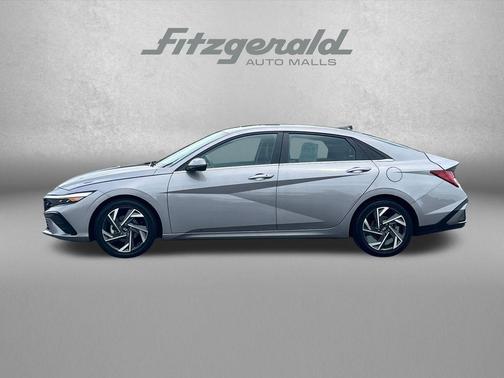 Fluid Metal 2025 Hyundai ELANTRA SEL